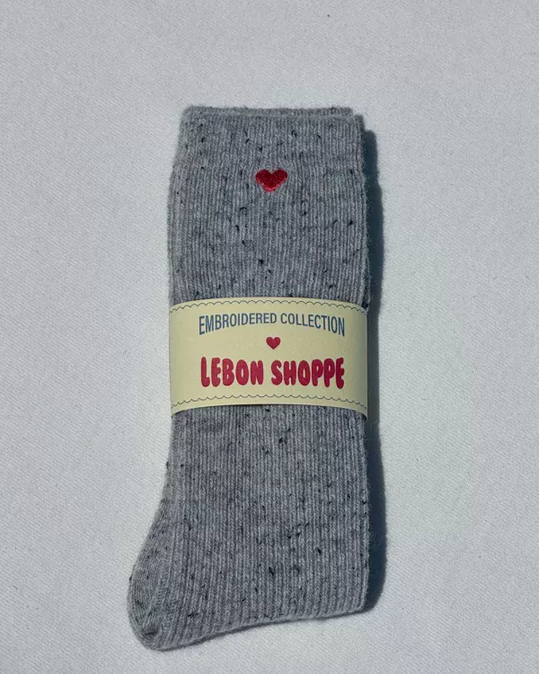 chaussettes neige grises coeur