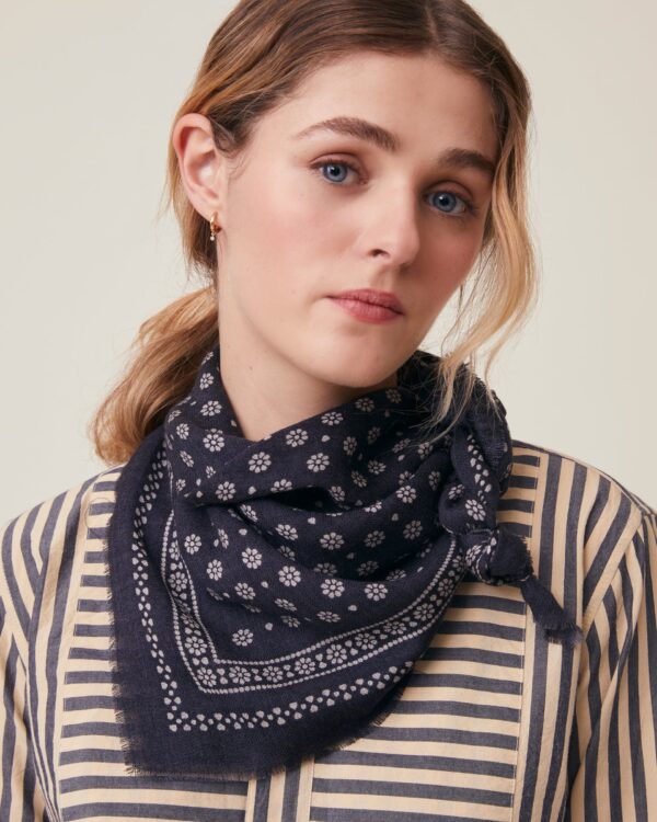 foulard olaf eyeliner